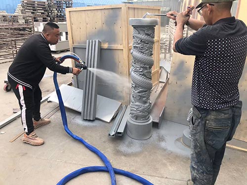 泡沫雕塑上面噴聚脲結(jié)實嗎 液壓聚脲噴涂機