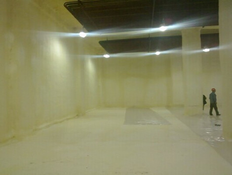 河南地區(qū)小型聚氨酯發(fā)泡機(jī)冷庫(kù)施工案例