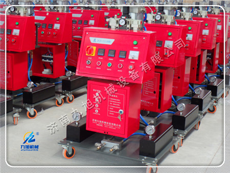 分析聚氨酯保溫材料泡沫尺寸穩(wěn)定性